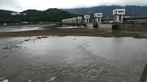 芦田川河口堰