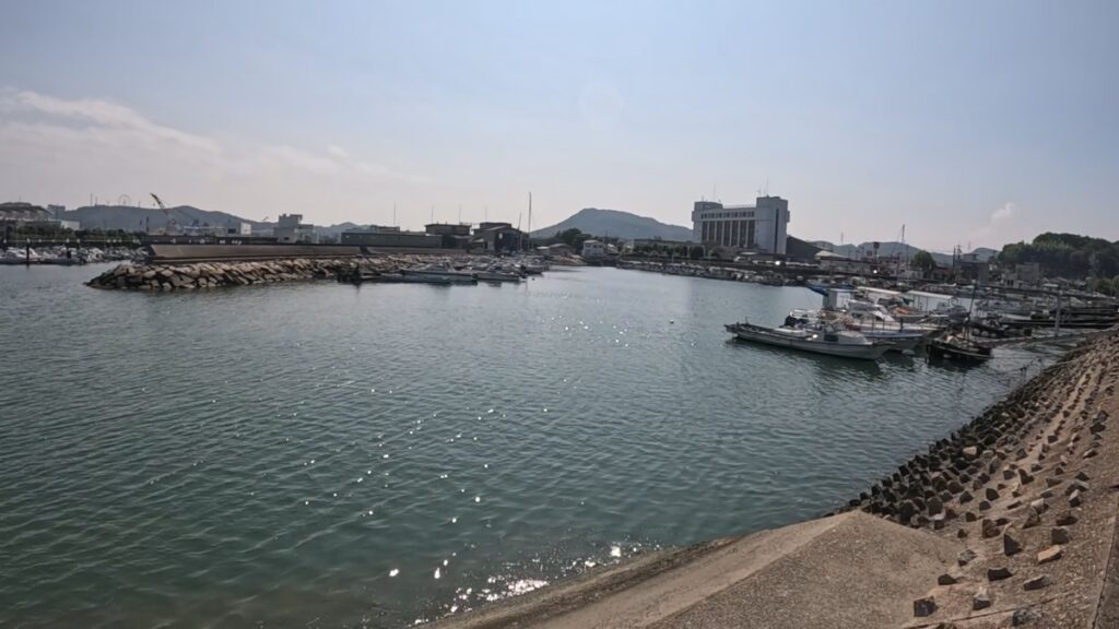 萱刈港